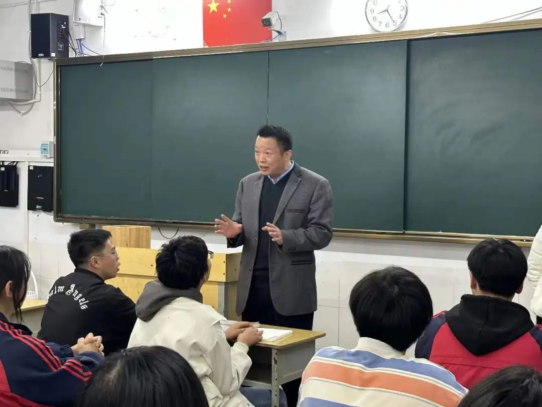 jn江南体育“让孩子在家门口上好学”成为闵行这些教育人的重要目标丨一家亲(图6)